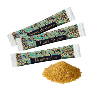 Papierstäbchen mit braunen Zucker