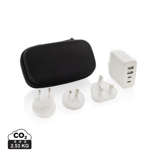 TravelCharge Pro Reiseladegerät mit USB-C aus RCS rec. ABS, weiß, schwarz