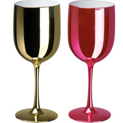 Hochglänzender Trinkkelch