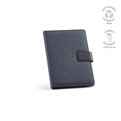 "Tolstoy A5 Folder" A5-Mappe aus rPET mit Verschluss aus rPU und Notizblock mit 64 Seiten aus FSC-zertifiziertem Papier