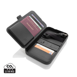 Swiss Peak Travel-Case aus RCS rec. PU mit 3-in-1-Charger Swiss Peak Travel-Case aus RCS rec. PU mit 3-in-1-Charger