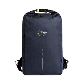 Rucksack als Verpackung für ein Mitarbeiter-Geschenkset